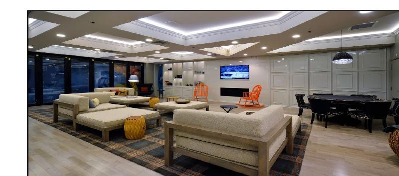Hotel Renaissance Downtown & 4*