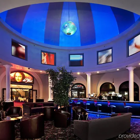 Renaissance Reno Downtown Hotel & Spa 